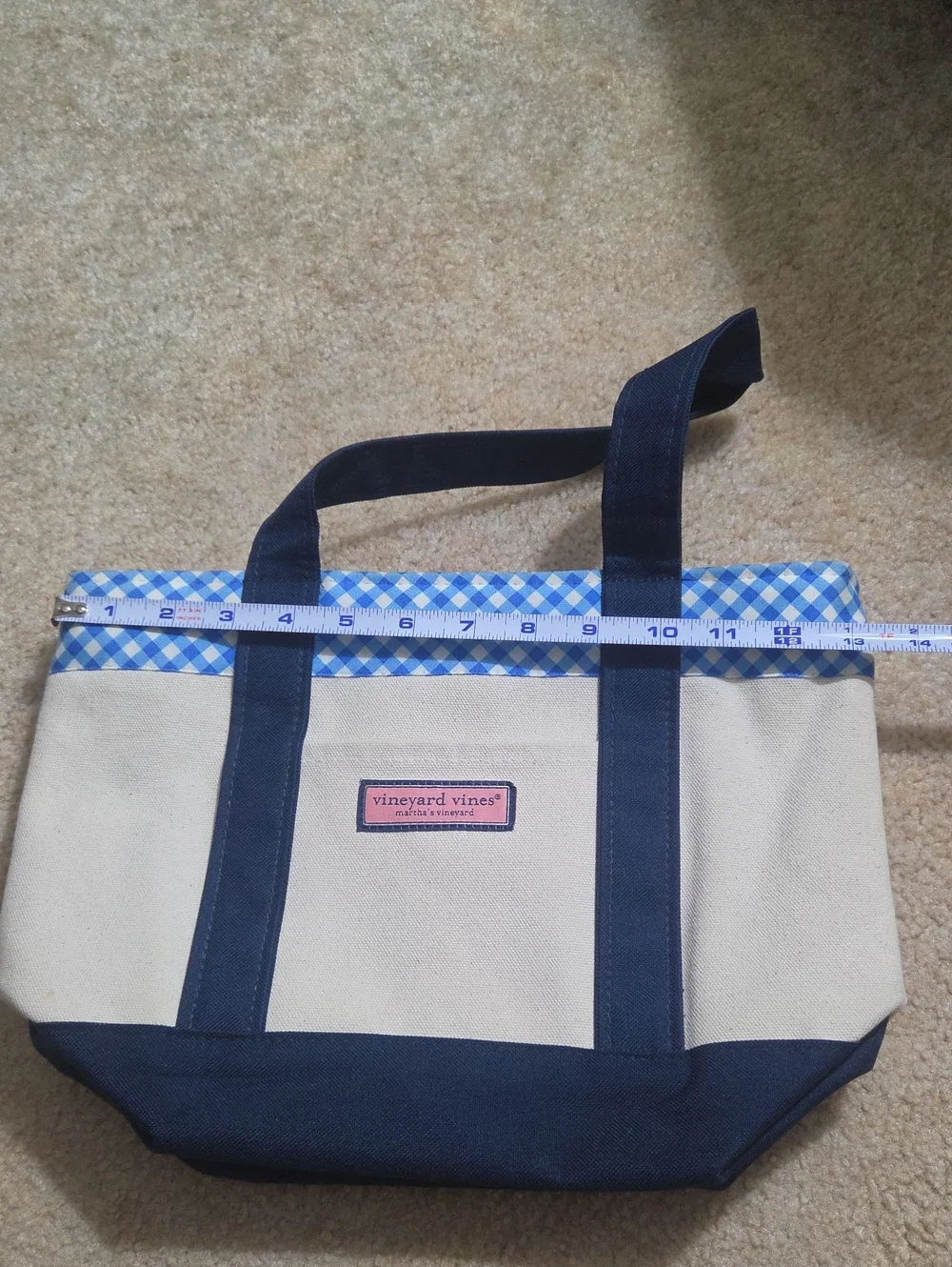 Vineyard Vines nwot about